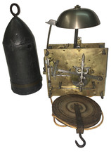 Mouvement horloge 1 aiguille, poulie, sonnerie râteau , poids étain Bassigny?