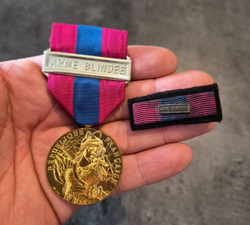 Médaille insigne arme - 3,