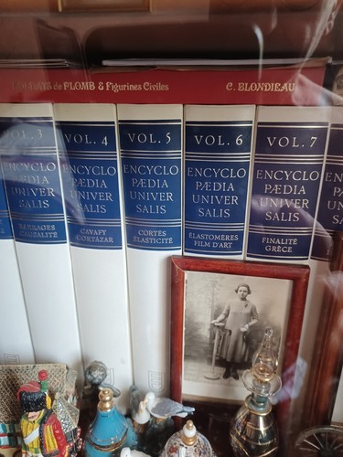 Encyclopaedia universalis - encyclopaedia,