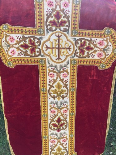 Chasuble chape vêtement - chasuble,