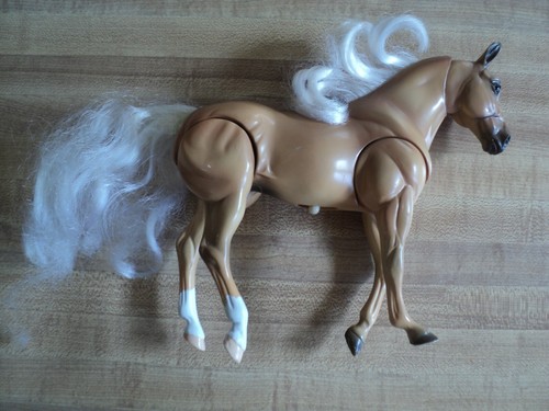Breyer dixie palomino - breyer,