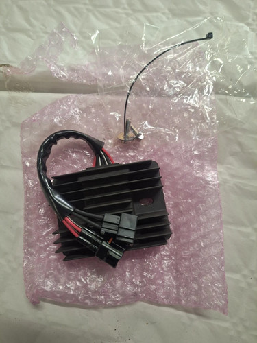 Regulateur origine suzuki 650 - suzuki,