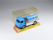 NOREV - 102 - Saviem SG4 / S5C - Milk Transport - White and Blue - In Box
