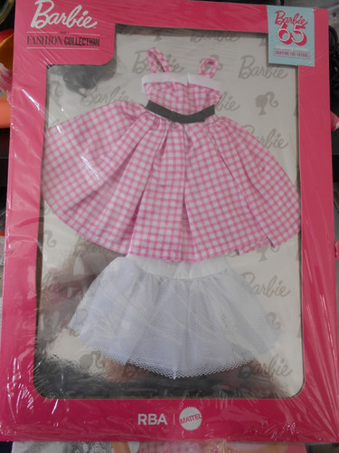 Vétement tenue barbie - tenue,