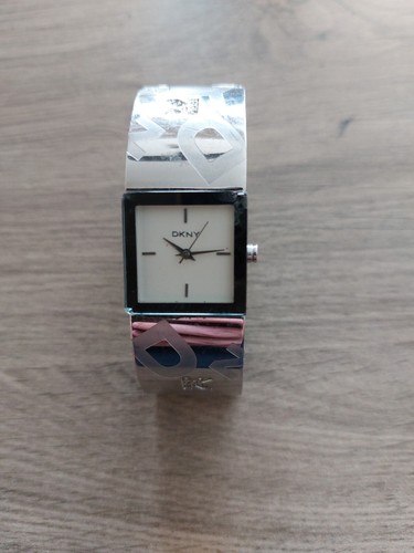 Montre femme marque - de, dkny