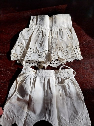 Poupee ancienne jupe vetement - poupee,
