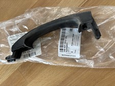 VOLKSWAGEN TRANSPORTER  T5 DOOR HANDLE (FRONT RIGHT - PART NUMBER 7H0837205D - 
