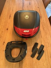 Givi E300N2 Black 30 Litre Luggage Top Box With Fitting Plate & Key - No Bolts