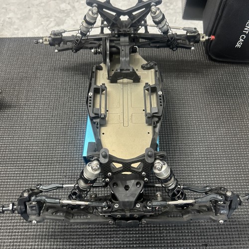 Tlr 0 elite buggy - ,