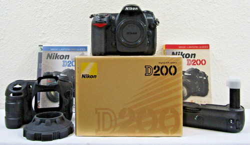 Nikon d200 with original - nikon,