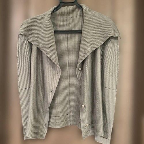 Issey miyake pleats - issey,