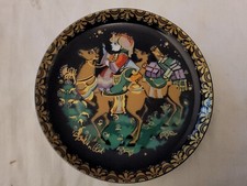 Assiette porcelaine murale