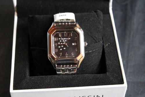 Une montre mauboussin neuve - une,