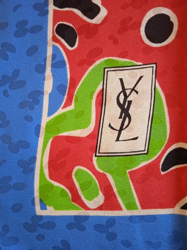 Yves saint laurent grand - –,