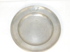 Assiette En Étain Antique