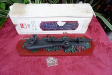 Chardonnay wall corkscrew Tire