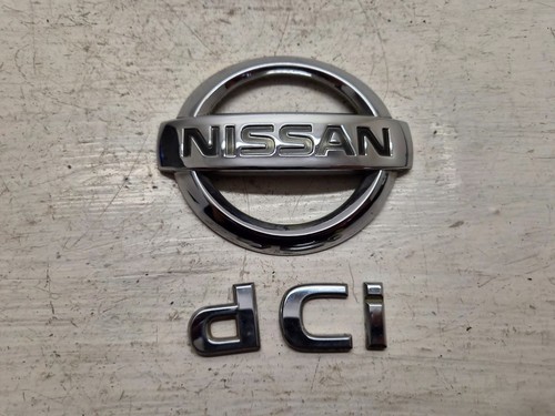 Monogramme sur coffre pour