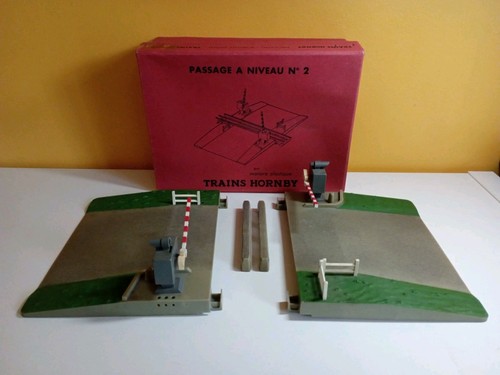 Trains hornby échelle 0 - Échelle,