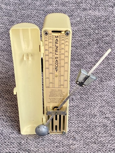 Métronome vintage révisé - vintage,