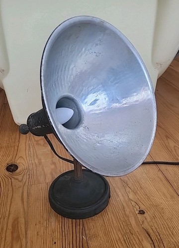 Ancienne lampe industrielle - ancienne,