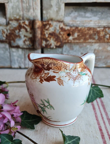 Ancien pot lait terre - terre, de