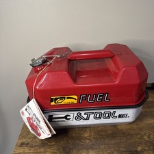 Vintage Blitz Fuel & Tool Mate USMC 1.5 Gal Gas Can w/ Spout