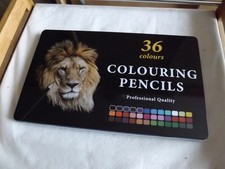 Boite métal de 36 crayons de