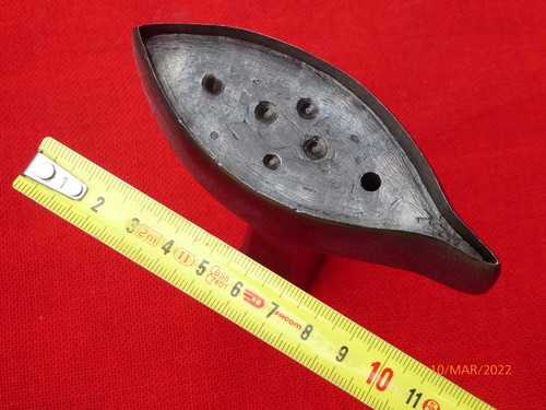 Emporte piece outil ancien - outil,