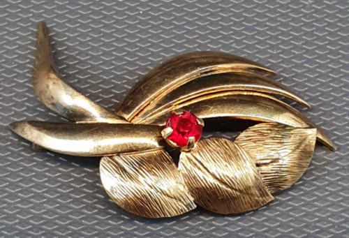 Bijou broche vintage plaque - -,