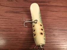EX!! K15 KWIKFISH W/CHARTREUSE BELLY AND GREEN CRACKLE BACK, CHARTREUSE SPOTS
