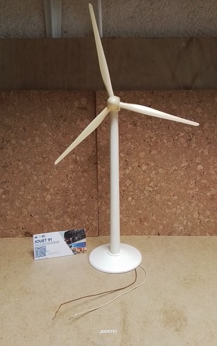 Maquette éolienne hauteur - ,