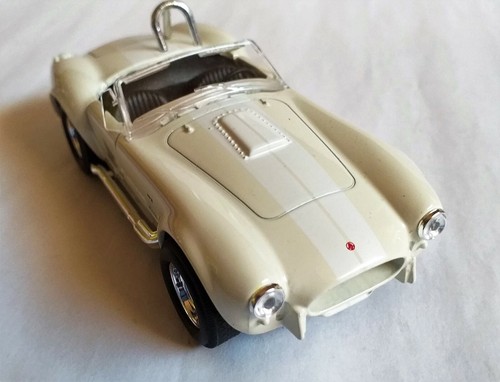 Cobra shelby blanc - shelby., cassé