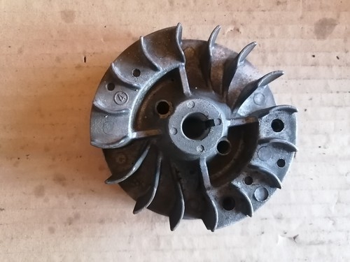 Volant moteur echo - volant, (origine)