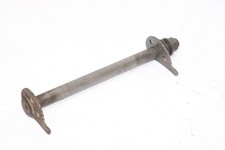 axe de roue arrière Yamaha TT