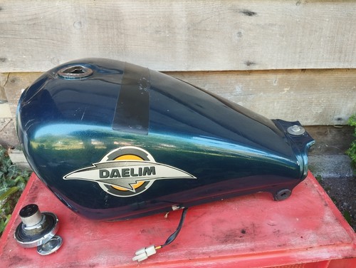 Daelim 125 réservoir à - daelim,