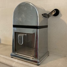 Broyeur manuel à manivelle