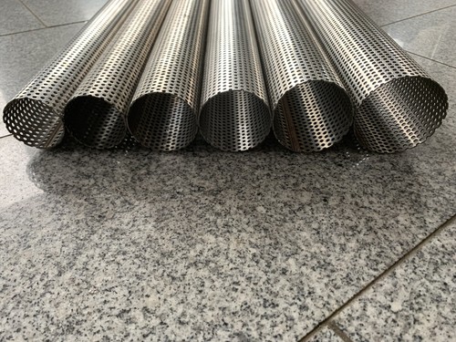 Tube échappement perforé - tube,