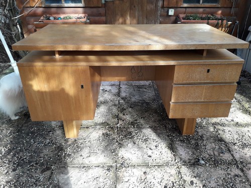 Bureau année pin - bureau,