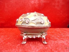 Œuf De Bijoux Élégant En