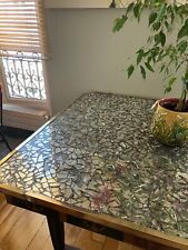 grande table de salle à manger à motifs Art Déco, plateau mosaïque de miroir.