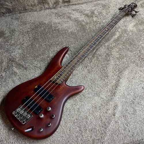 Guitare basse - basse,
