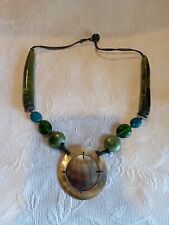 Collier ethnique  perles  resine et nacre