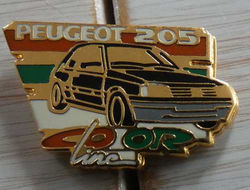 Pin voiture peugeot 205 - pin's,