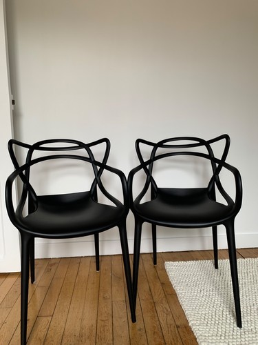 Chaises noires masters - 2,