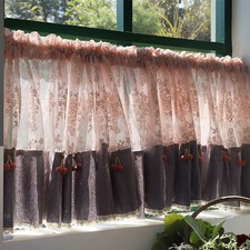 Dentelle Court Rideau Café