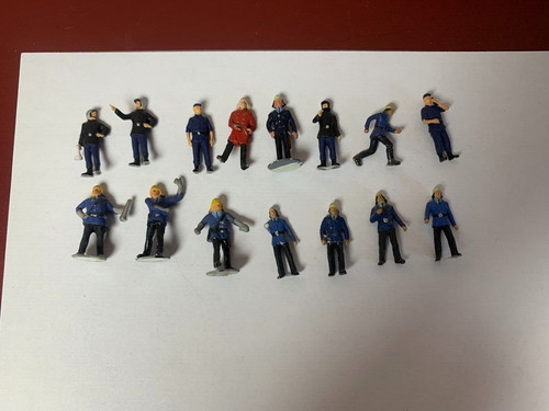 Lot personnages pompiers - 15,