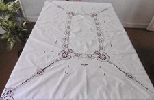 Nappe BRODéE avec DENTELLE et