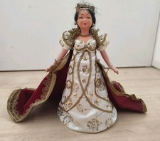 Poupée Folklorique Historique