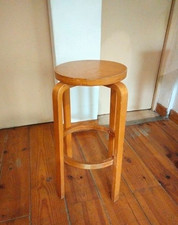 Ancien tabouret de bar Alvar
