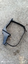 Attache pour réservoir 70